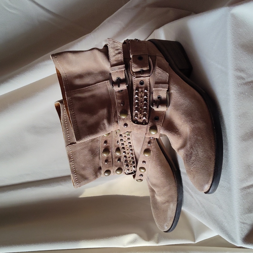 Russell & Bromley London booties